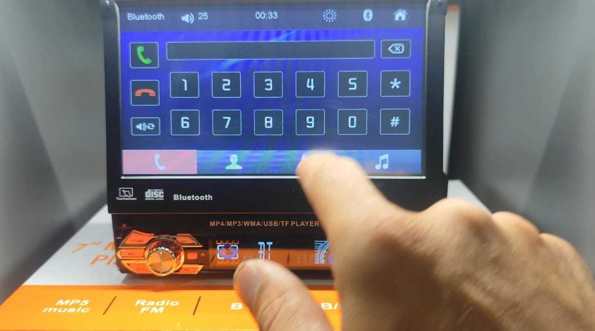 Autoradio 1 DIN Con Display Touch a Scomparsa
